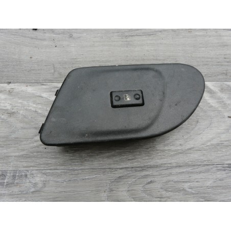 bouton leve vitre renault safrane 7700811911