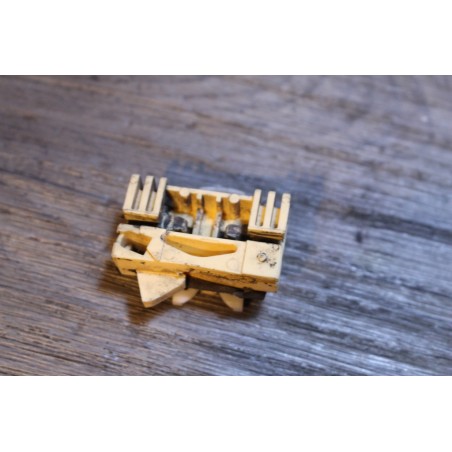 clips patte maintien fixation vitre gauche sur mecanisme renault clio megane scenic laguna velsatis