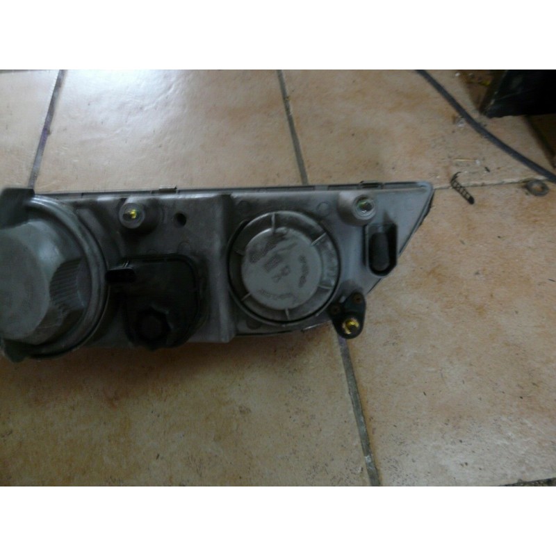 Clignotant Avant Droit Pour Daewoo Espero 1996 – Référence 21380596 – Occasion Fonctionnel