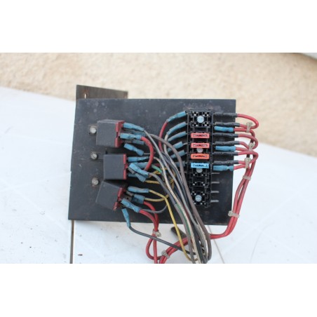 support relais et porte fusible divers