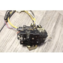 gache de porte droit audi a6 1996 - 2000