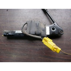 gache pedoncule gauche ceinture securite ford mondeo 1997 97BBF61209AC