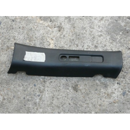 PEUGEOT 306 2000 HDI 90CV 3P 2001  PLASTIC CACHE REGLAGE HAUTEUR DE CEINTURE  9616156877