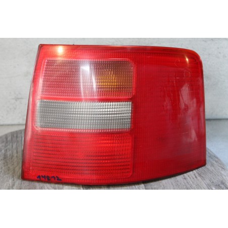 feu arriere droit audi a6 break 2000 4b9945096d3fz