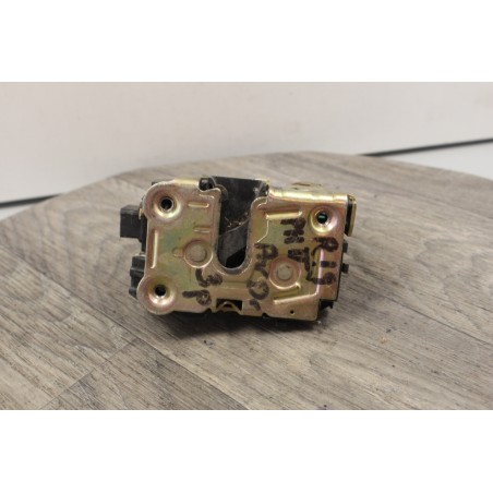 gache porte avant droit avec moteur fermeture centralise renault 19 r19