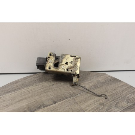 gache porte avant droit avec moteur fermture centralise peugeot 405 phase 1 p405