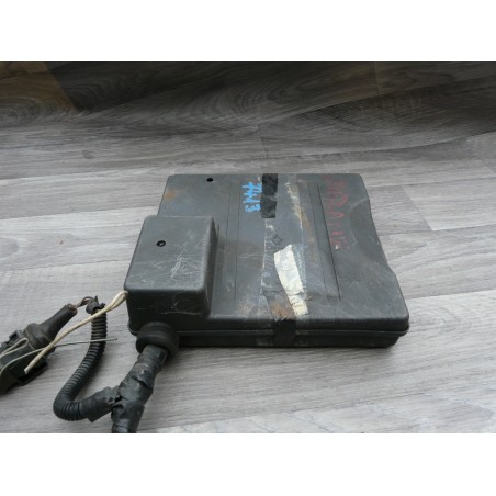 boitier calculateur moteur  avec fiche safrane 2.2si siemens 7700864283