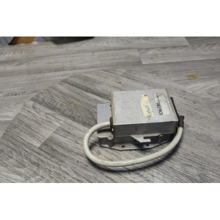 calculateur boitier actia LADA SAMARA 1.3 1991 P102381A