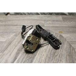 gache de porte arriere droit RENAULT ESPACE 4