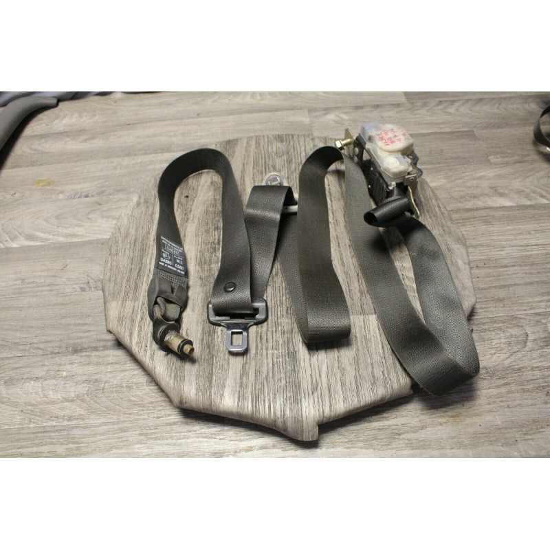 CEINTURE ENROULEUR AVANT DROIT HONDA CIVIC 1998