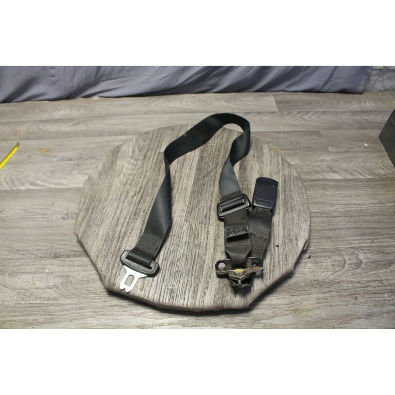 CEINTURE VENTRALE ARRIERE AVEC GACHE PEDONCULE HONDA CIVIC 1998