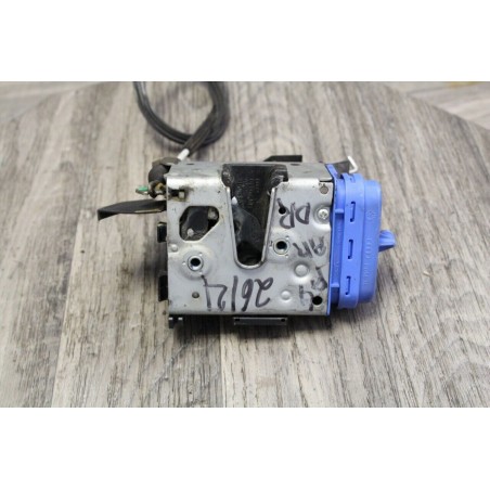 GACHE DE PORTE ARRIERE DROIT AUDI A4 2.5 V6 TDI 150CV 2000 MARINE 8D0839016 A