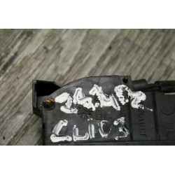 Gache Porte Avant Droit RENAULT CLIO 3 PHASE 2 1.5 DCI 2010 3P 8200300125