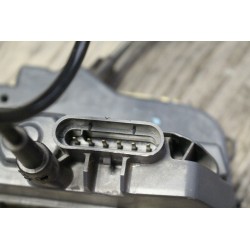 gache de porte arriere droit RENAULT SCENIC 2