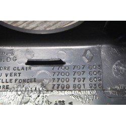 cache dessus colonne superieur RENAULT CLIO 1 7700797603