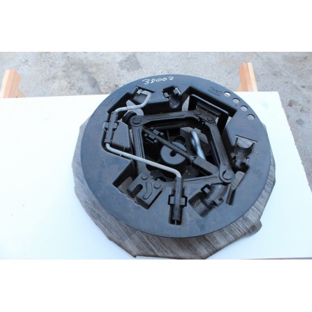 cric avec rangement fiat punto 2 46761190