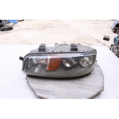 optique phare avant gauche fiat punto 2 89100449