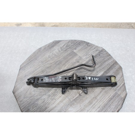 cric renault 8200153953