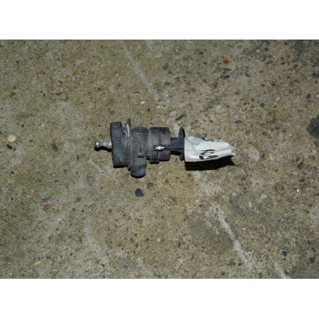 fixation optique phare avant  peugeot 106 1400 diesel phase 1