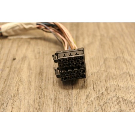 prise avec cablage branchement autoradio mercedes class a