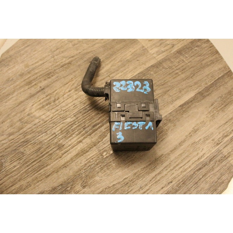 boitier support relais boite a fusible ford fiesta 4 2s6t14a390aa