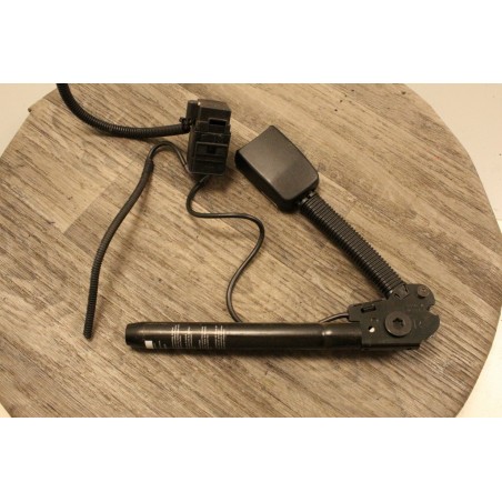 pedoncule ceinture securite avec pretentionneur ford fiesta 4  2s6aa61208ac