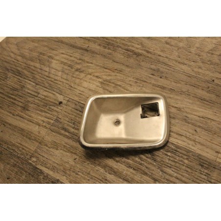 cache poignee contour gauche aluminium  chrome peugeot 604 p604