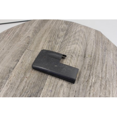 cache plastic fixation siege fauteuil audi a4  a0822345