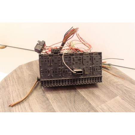 platine boite a fusible relais vw volkswagen golf 2 et 3 357937039