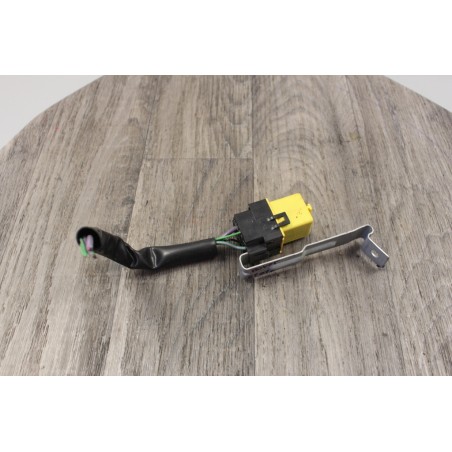 relais jaune 4 broches rover serie MG 200 400 ywb10027