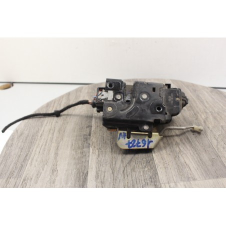 gache porte avant droit fermeture centralise audi a6 4b1837016 b