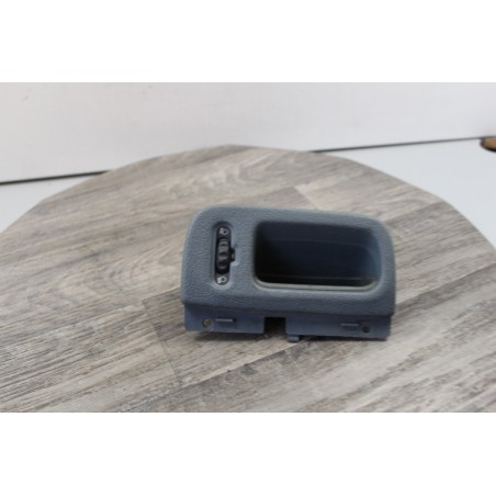 vide poche avec bouton reglage hauteur phare renault