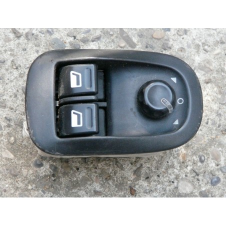 BOUTON LEVE VITRE CONDUCTEUR GAUCHE AVEC BOUTON RETROVISEUR ELECTRIQUE COMMANDE