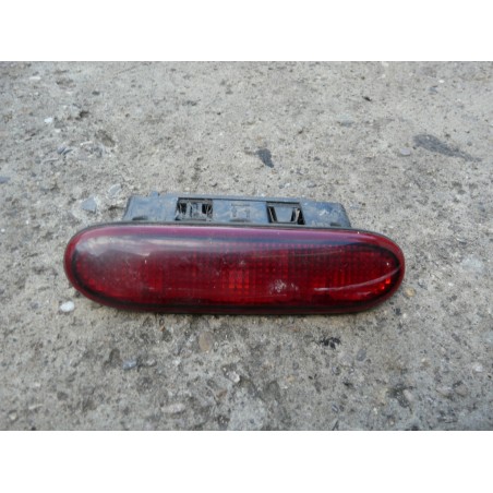 troisieme feu stop renault clio 7700847733