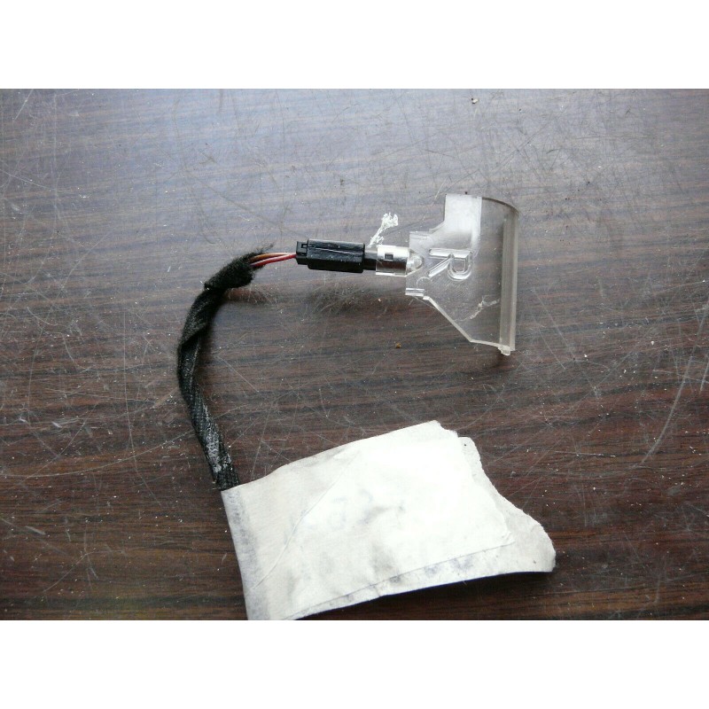 plastic guide lumiere eclairage droit AUDI A6 V6 TDI plastic guide lumiere eclairage droit AUDI A6 V6 TDI