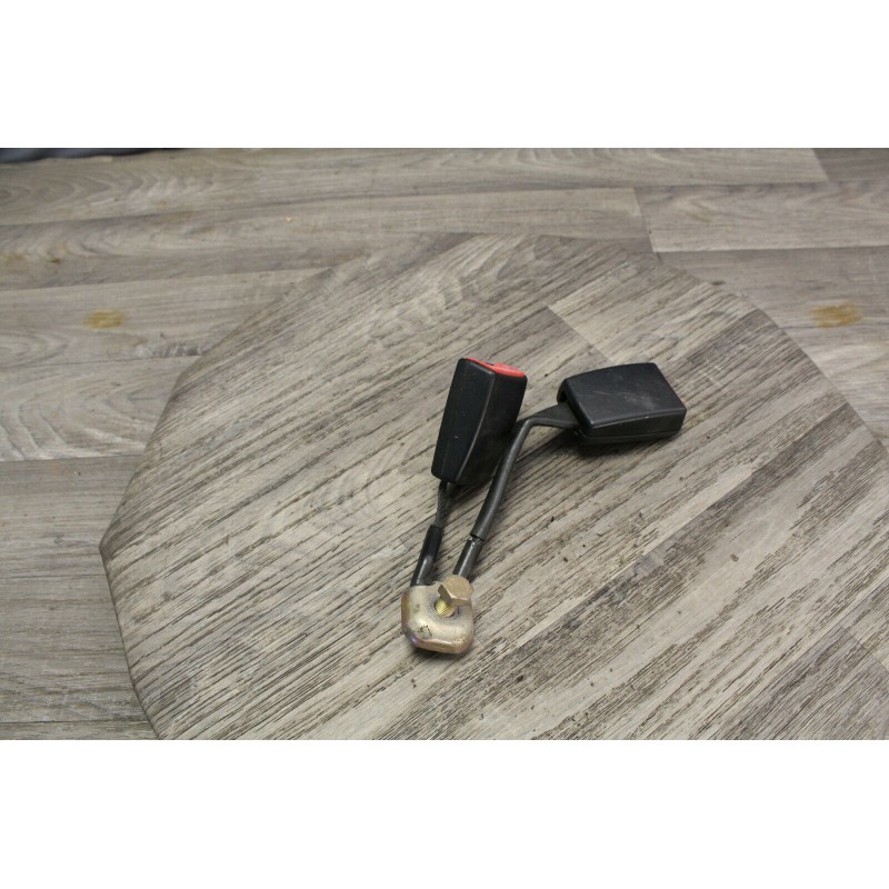 PEDONCULE GACHE CEINTURE ARRIERE AUDI A3 8L0857739 A