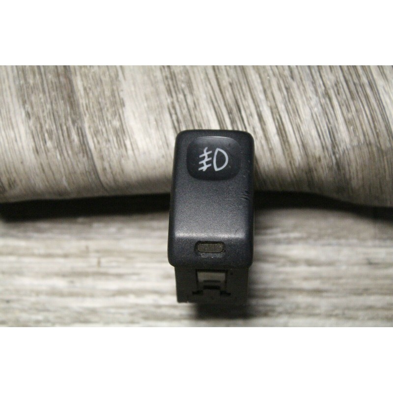 bouton ANTI BROUILLARD PASSAT 1.9 td 1990 191941535 B