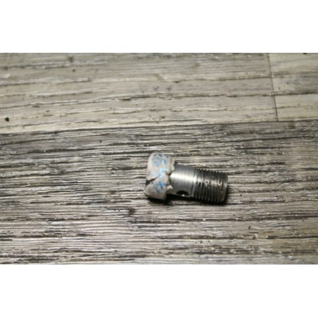vis tuyau d huile turbo AUDI V6 TDI 2001 059145771