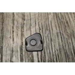 cache plastic bouchon vis divers AUDI A4 4B0864437