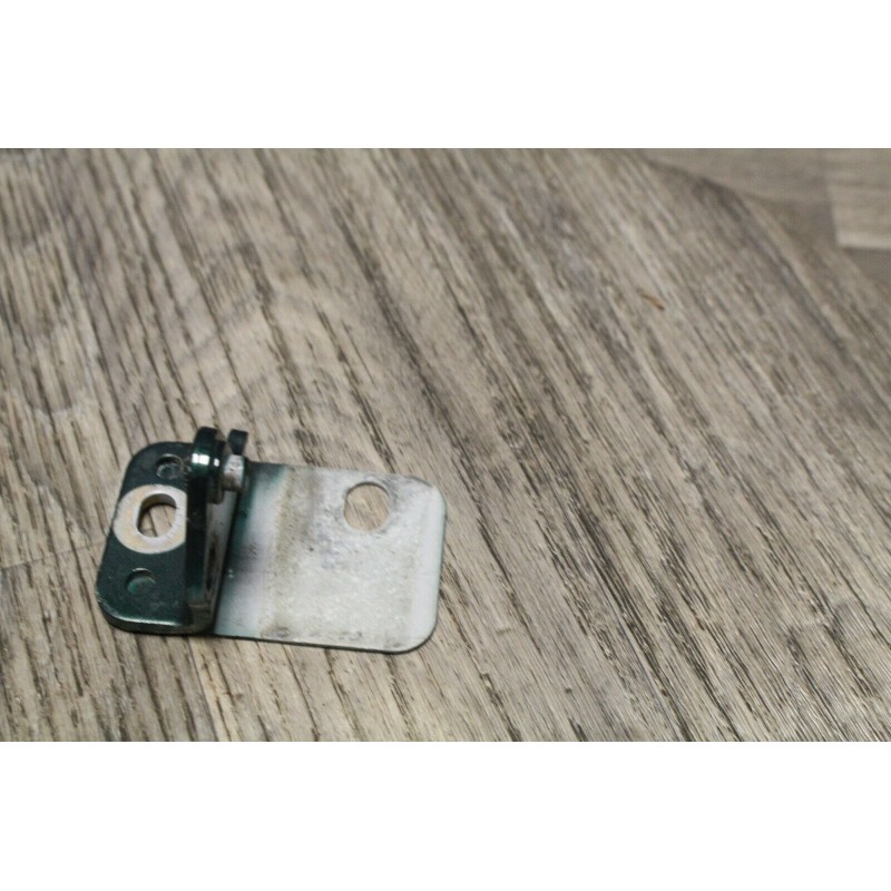 CHARNIERE DE PORTE AUDI A6 V6 TDI 2000 CHARNIERE DE PORTE AUDI A6 V6 TDI 2000
