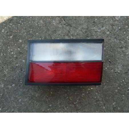 feu arriere droit hayon CITROEN XANTIE BREAK 2.0 HDI 110 ANNEE 2001