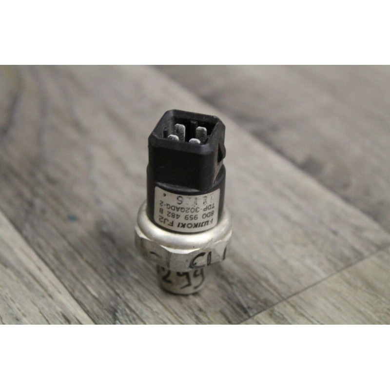 Pressostat Climatisation AUDI A6 V6 TDI QUATTRO BREAK 2001 8D0959482 Pressostat Climatisation AUDI A6 V6 TDI QUATTRO BREAK 2001 8D0959482