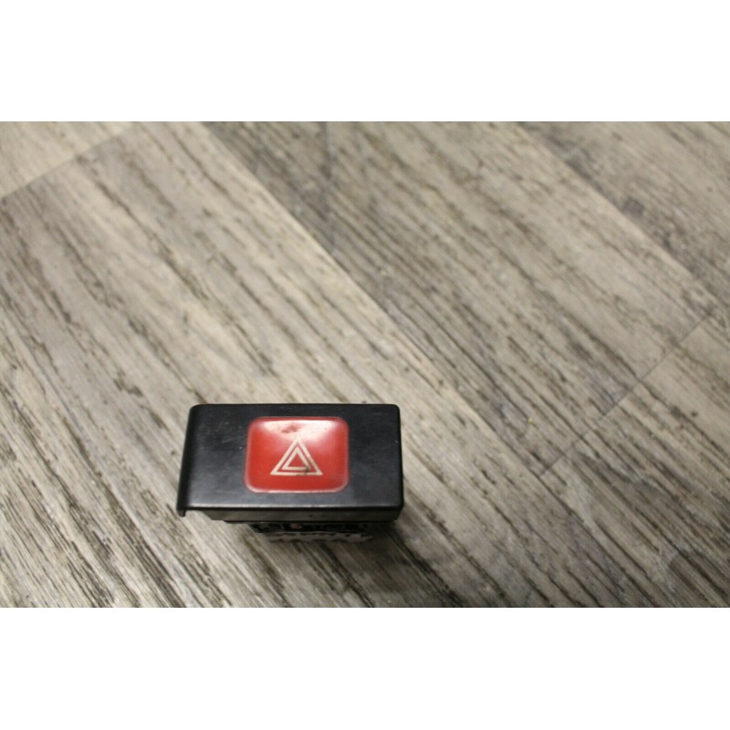 Bouton Warning NISSAN SUNNY