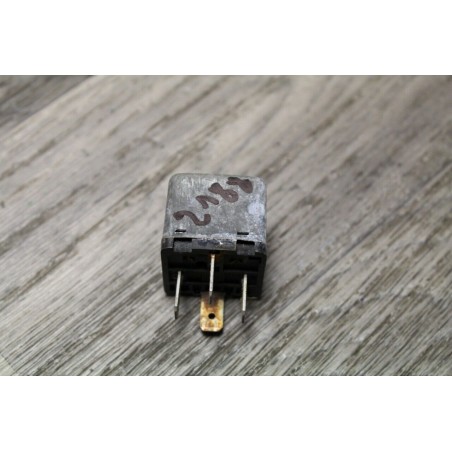 relais divers 4 BROCHES FORD 81AG14N089CA