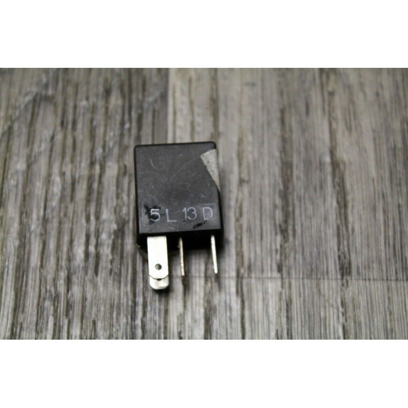 Relais 4 Broches DAEWOO ESPERO 2.0 16V 1998 90229206 Relais 4 Broches DAEWOO ESPERO 2.0 16V 1998 90229206