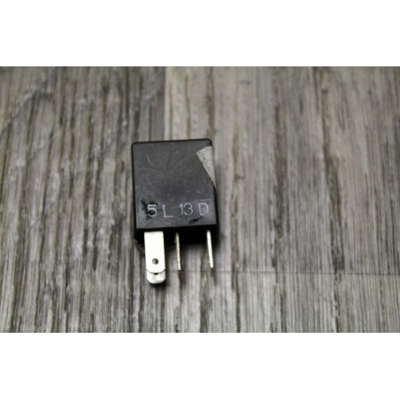 Relais 4 Broches DAEWOO ESPERO 2.0 16V 1998 90229206