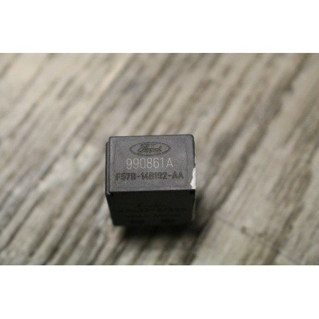 relais 5 broches FORD FOCUS F57B14B192AA f57b-14b192-aa