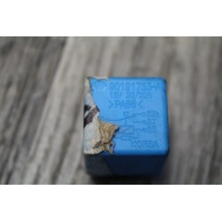 relais 5 broches DAEWOO ESPERO 2.0 16V 1998 90191753