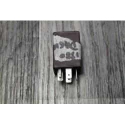 relais degivrage arriere DAEWOO ESPERO 2.0 16V 1998 96116223