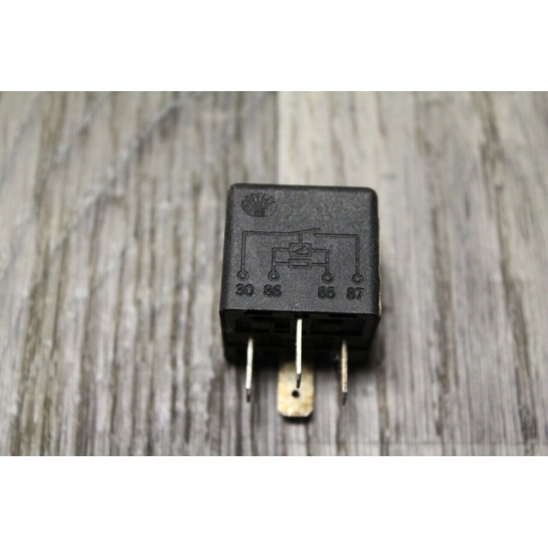 relais 4 broches DAEWOO ESPERO 2.0 16V 1998 90244312